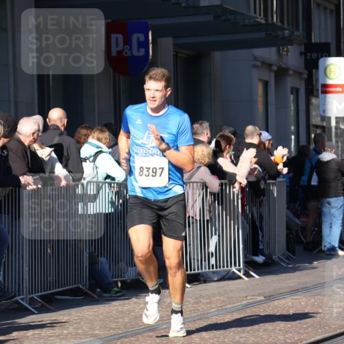 06.10.2024 - 19. swb-Marathon Bremen Strokosch-Dieckow http://msf.ph/oto/7370589 06.10.2024 10:37:25 Laufen 7646, 7839, 7963, 8397, 8583, 8602, 8631, 8755 meine-sportfotos.de