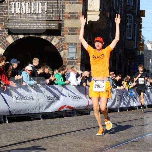 06.10.2024 - 19. swb-Marathon Bremen Strokosch-Dieckow http://msf.ph/oto/7370711 06.10.2024 10:42:10 Ziel 7081, 7363, 7496, 7523, 7579, 7605, 8000, 8060, 8441, 8654, 8785, 8796, 8992, 9082 meine-sportfotos.de