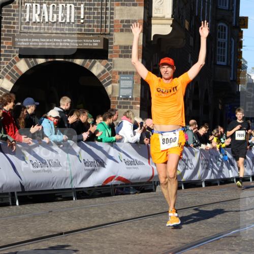 06.10.2024 - 19. swb-Marathon Bremen Strokosch-Dieckow http://msf.ph/oto/7370732 06.10.2024 10:42:10 Ziel 7081, 7363, 7496, 7523, 7579, 7605, 8000, 8060, 8441, 8654, 8785, 8796, 8992, 9082 meine-sportfotos.de