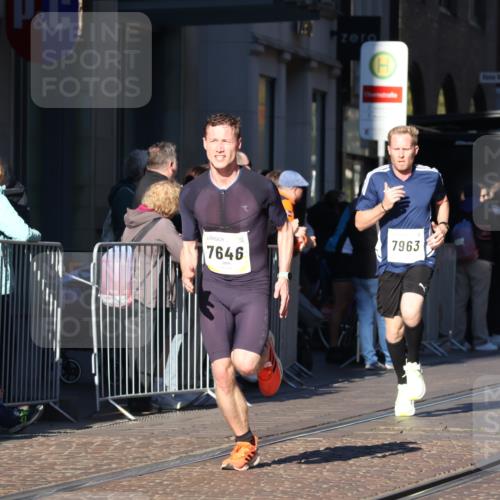 06.10.2024 - 19. swb-Marathon Bremen Strokosch-Dieckow http://msf.ph/oto/7370792 06.10.2024 10:37:34 Laufen 7019, 7646, 7839, 7963, 8583, 8602, 8631, 8755 meine-sportfotos.de