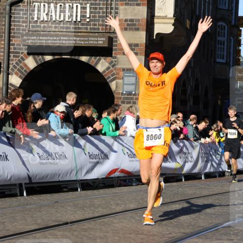 06.10.2024 - 19. swb-Marathon Bremen Strokosch-Dieckow http://msf.ph/oto/7370806 06.10.2024 10:42:11 Ziel 7081, 7363, 7496, 7523, 7579, 7605, 8000, 8060, 8441, 8654, 8785, 8796, 8992, 9082 meine-sportfotos.de