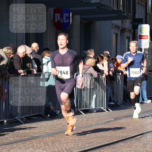 06.10.2024 - 19. swb-Marathon Bremen Strokosch-Dieckow http://msf.ph/oto/7370834 06.10.2024 10:37:35 Laufen 7019, 7646, 7963, 8583, 8602, 8631, 8755 meine-sportfotos.de