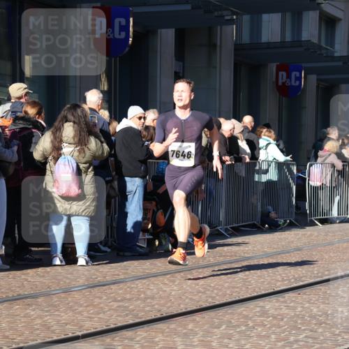 06.10.2024 - 19. swb-Marathon Bremen Strokosch-Dieckow http://msf.ph/oto/7370860 06.10.2024 10:37:36 Laufen 7019, 7963, 8198, 8583, 8602, 8631, 8755 meine-sportfotos.de