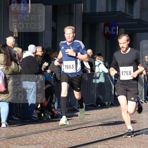 06.10.2024 - 19. swb-Marathon Bremen Strokosch-Dieckow http://msf.ph/oto/7370906 06.10.2024 10:37:38 Laufen 7019, 7963, 8198, 8583, 8602, 8631, 8755 meine-sportfotos.de