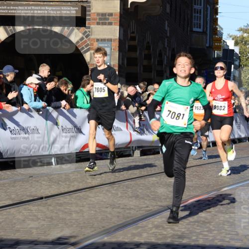 06.10.2024 - 19. swb-Marathon Bremen Strokosch-Dieckow http://msf.ph/oto/7370963 06.10.2024 10:42:13 Ziel 7081, 7363, 7496, 7523, 7579, 7605, 8000, 8060, 8441, 8654, 8785, 8796, 9082 meine-sportfotos.de