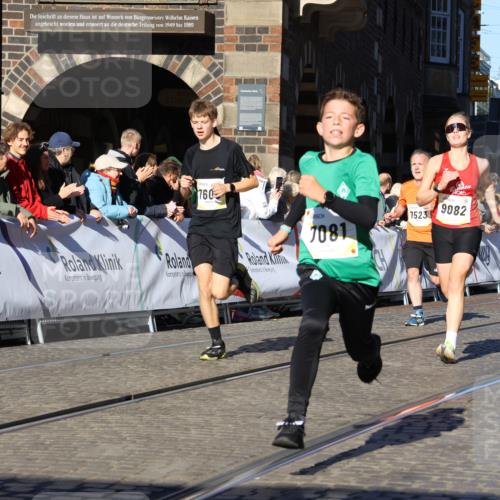 06.10.2024 - 19. swb-Marathon Bremen Strokosch-Dieckow http://msf.ph/oto/7371048 06.10.2024 10:42:13 Ziel 7081, 7363, 7496, 7523, 7579, 7605, 8000, 8060, 8441, 8654, 8785, 8796, 9082 meine-sportfotos.de