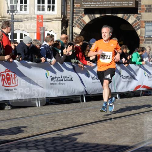 06.10.2024 - 19. swb-Marathon Bremen Strokosch-Dieckow http://msf.ph/oto/7371243 06.10.2024 10:42:15 Ziel 7081, 7363, 7496, 7523, 7605, 8000, 8060, 8209, 8226, 8654, 8785, 8796, 8813, 9082 meine-sportfotos.de