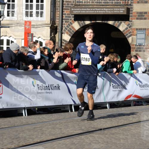 06.10.2024 - 19. swb-Marathon Bremen Strokosch-Dieckow http://msf.ph/oto/7371333 06.10.2024 10:42:19 Ziel 7363, 7496, 7523, 7605, 8060, 8209, 8226, 8654, 8785, 8796, 8813, 9124 meine-sportfotos.de