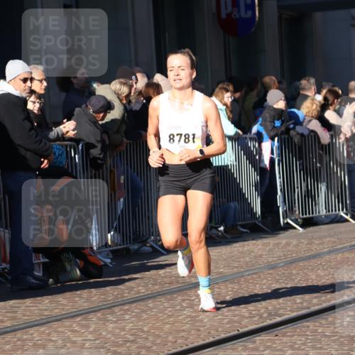 06.10.2024 - 19. swb-Marathon Bremen Strokosch-Dieckow http://msf.ph/oto/7371523 06.10.2024 10:38:33 Laufen 7655, 7993, 8466, 8781, 8956, 9122 meine-sportfotos.de