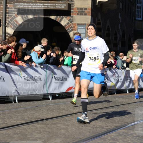06.10.2024 - 19. swb-Marathon Bremen Strokosch-Dieckow http://msf.ph/oto/7371540 06.10.2024 10:42:23 Ziel 7363, 7496, 7536, 8060, 8209, 8226, 8654, 8785, 8796, 8813, 9124 meine-sportfotos.de