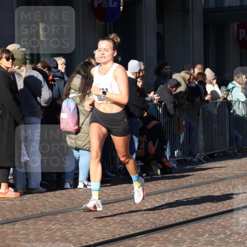 06.10.2024 - 19. swb-Marathon Bremen Strokosch-Dieckow http://msf.ph/oto/7371547 06.10.2024 10:38:34 Laufen 7655, 7993, 8466, 8781, 8956, 9122 meine-sportfotos.de