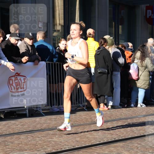 06.10.2024 - 19. swb-Marathon Bremen Strokosch-Dieckow http://msf.ph/oto/7371584 06.10.2024 10:38:34 Laufen 7655, 7993, 8466, 8781, 8956, 9122 meine-sportfotos.de