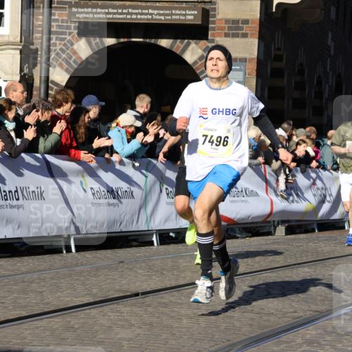 06.10.2024 - 19. swb-Marathon Bremen Strokosch-Dieckow http://msf.ph/oto/7371623 06.10.2024 10:42:23 Ziel 7363, 7496, 7536, 8060, 8209, 8226, 8654, 8785, 8796, 8813, 9124 meine-sportfotos.de