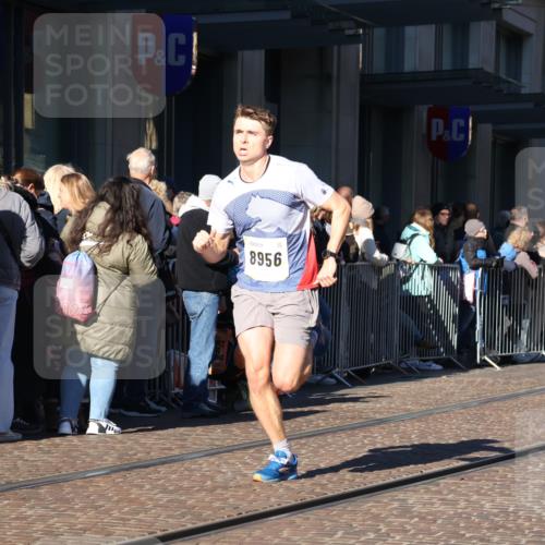 06.10.2024 - 19. swb-Marathon Bremen Strokosch-Dieckow http://msf.ph/oto/7371658 06.10.2024 10:38:40 Laufen 7157, 7655, 7993, 8275, 8466, 8956, 9122 meine-sportfotos.de