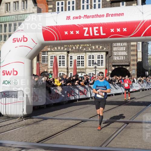 06.10.2024 - 19. swb-Marathon Bremen Luisa Fischer http://msf.ph/oto/7371675 06.10.2024 10:34:53 Ziel 8442, 8681 meine-sportfotos.de