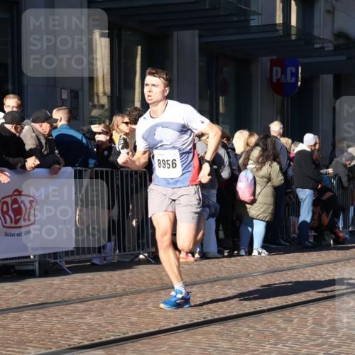 06.10.2024 - 19. swb-Marathon Bremen Strokosch-Dieckow http://msf.ph/oto/7371680 06.10.2024 10:38:41 Laufen 7157, 7655, 7993, 8275, 8466, 8956, 9122 meine-sportfotos.de