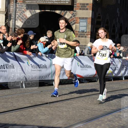 06.10.2024 - 19. swb-Marathon Bremen Strokosch-Dieckow http://msf.ph/oto/7371747 06.10.2024 10:42:25 Ziel 7363, 7496, 7536, 8209, 8226, 8654, 8749, 8796, 8813, 9124 meine-sportfotos.de
