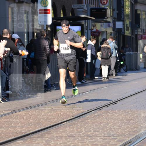 06.10.2024 - 19. swb-Marathon Bremen Strokosch-Dieckow http://msf.ph/oto/7371801 06.10.2024 10:38:54 Laufen 7105, 7157, 7655, 7993, 8275, 8466, 8511, 9033 meine-sportfotos.de