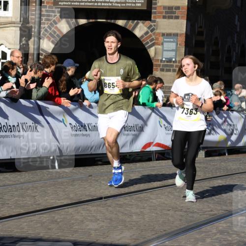 06.10.2024 - 19. swb-Marathon Bremen Strokosch-Dieckow http://msf.ph/oto/7371832 06.10.2024 10:42:25 Ziel 7363, 7496, 7536, 8209, 8226, 8654, 8749, 8796, 8813, 9124 meine-sportfotos.de