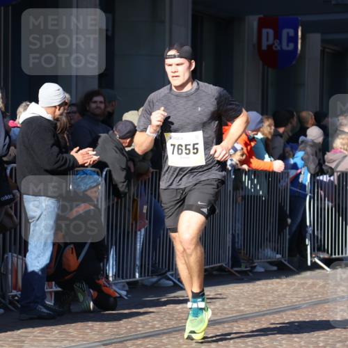 06.10.2024 - 19. swb-Marathon Bremen Strokosch-Dieckow http://msf.ph/oto/7371882 06.10.2024 10:38:57 Laufen 7105, 7157, 7655, 7993, 8275, 8466, 8511, 9033, 9056 meine-sportfotos.de