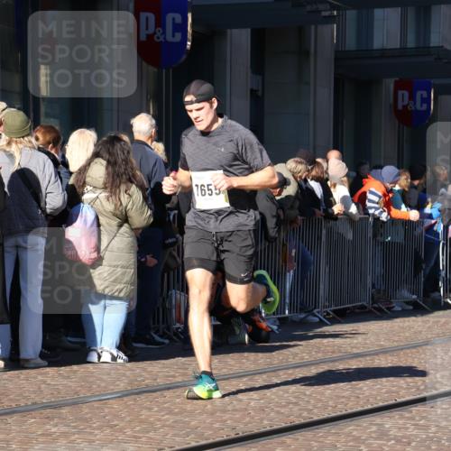 06.10.2024 - 19. swb-Marathon Bremen Strokosch-Dieckow http://msf.ph/oto/7371891 06.10.2024 10:38:57 Laufen 7105, 7157, 7655, 7993, 8275, 8466, 8511, 9033, 9056 meine-sportfotos.de