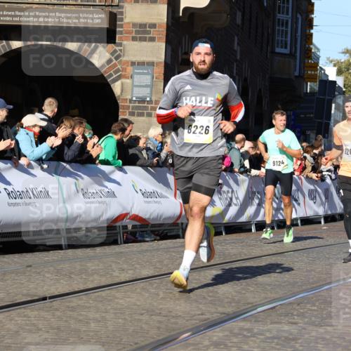 06.10.2024 - 19. swb-Marathon Bremen Strokosch-Dieckow http://msf.ph/oto/7371897 06.10.2024 10:42:29 Ziel 7363, 7536, 7584, 8209, 8226, 8311, 8654, 8749, 8813, 9124 meine-sportfotos.de