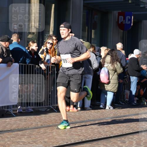 06.10.2024 - 19. swb-Marathon Bremen Strokosch-Dieckow http://msf.ph/oto/7371915 06.10.2024 10:38:58 Laufen 7105, 7157, 7655, 7993, 8275, 8466, 8511, 9033, 9056 meine-sportfotos.de