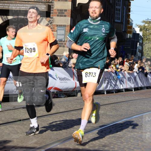 06.10.2024 - 19. swb-Marathon Bremen Strokosch-Dieckow http://msf.ph/oto/7372094 06.10.2024 10:42:31 Ziel 7128, 7536, 7584, 8209, 8226, 8311, 8654, 8749, 8813, 9124 meine-sportfotos.de