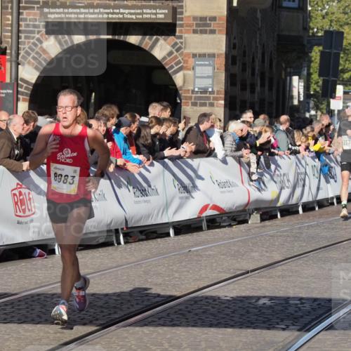 06.10.2024 - 19. swb-Marathon Bremen Luisa Fischer http://msf.ph/oto/7372224 06.10.2024 10:35:16 Ziel 8577, 8983 meine-sportfotos.de
