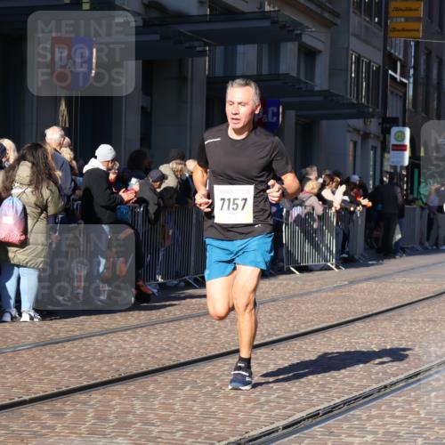 06.10.2024 - 19. swb-Marathon Bremen Strokosch-Dieckow http://msf.ph/oto/7372384 06.10.2024 10:39:15 Laufen 7105, 7157, 8275, 8511, 9033, 9036, 9056, 9087 meine-sportfotos.de
