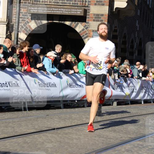 06.10.2024 - 19. swb-Marathon Bremen Strokosch-Dieckow http://msf.ph/oto/7372438 06.10.2024 10:42:41 Ziel 7128, 7197, 7259, 7536, 7584, 7906, 8311, 8481, 8749 meine-sportfotos.de