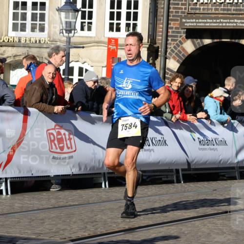 06.10.2024 - 19. swb-Marathon Bremen Strokosch-Dieckow http://msf.ph/oto/7372480 06.10.2024 10:42:42 Ziel 7128, 7197, 7259, 7536, 7584, 7906, 8311, 8481, 8749 meine-sportfotos.de