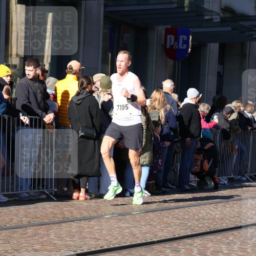 06.10.2024 - 19. swb-Marathon Bremen Strokosch-Dieckow http://msf.ph/oto/7372590 06.10.2024 10:39:25 Laufen 7105, 8341, 8511, 8627, 9036, 9056, 9087 meine-sportfotos.de