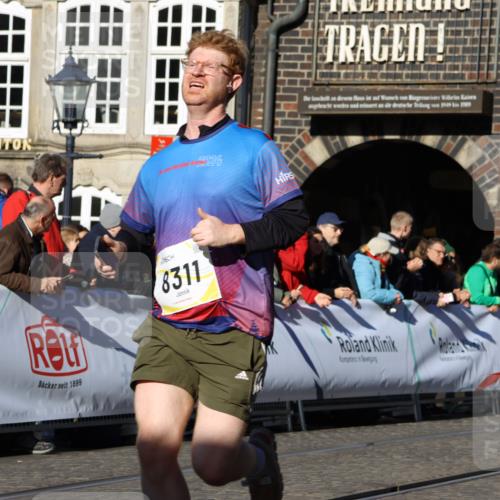 06.10.2024 - 19. swb-Marathon Bremen Strokosch-Dieckow http://msf.ph/oto/7372604 06.10.2024 10:42:44 Ziel 7128, 7197, 7259, 7584, 7906, 8311, 8481, 8749 meine-sportfotos.de