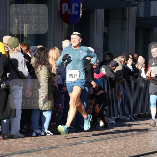 06.10.2024 - 19. swb-Marathon Bremen Strokosch-Dieckow http://msf.ph/oto/7372702 06.10.2024 10:39:28 Laufen 7105, 7649, 8341, 8511, 8627, 9036, 9056, 9087 meine-sportfotos.de