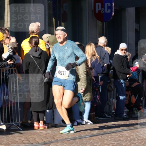 06.10.2024 - 19. swb-Marathon Bremen Strokosch-Dieckow http://msf.ph/oto/7372725 06.10.2024 10:39:29 Laufen 7649, 8341, 8447, 8511, 8627, 8974, 9036, 9056, 9087 meine-sportfotos.de