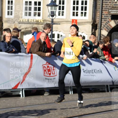 06.10.2024 - 19. swb-Marathon Bremen Strokosch-Dieckow http://msf.ph/oto/7372806 06.10.2024 10:42:48 Ziel 7128, 7197, 7259, 7906, 8311, 8313, 8481 meine-sportfotos.de