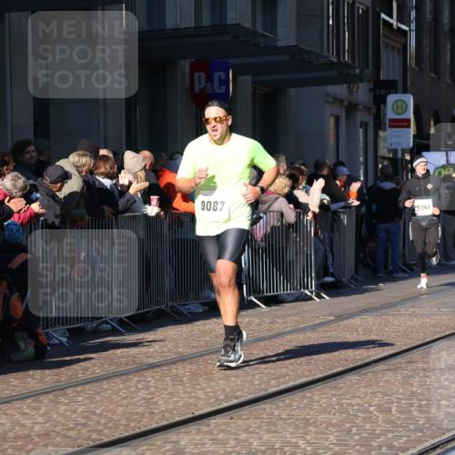 06.10.2024 - 19. swb-Marathon Bremen Strokosch-Dieckow http://msf.ph/oto/7372895 06.10.2024 10:39:48 Laufen 7649, 8341, 8447, 8627, 8784, 8974, 9036, 9087 meine-sportfotos.de