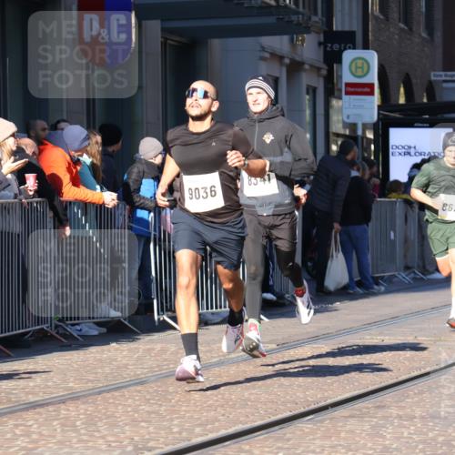 06.10.2024 - 19. swb-Marathon Bremen Strokosch-Dieckow http://msf.ph/oto/7372947 06.10.2024 10:39:51 Laufen 7649, 7738, 8341, 8447, 8627, 8726, 8784, 8974, 9036, 9087 meine-sportfotos.de