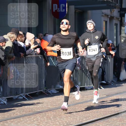06.10.2024 - 19. swb-Marathon Bremen Strokosch-Dieckow http://msf.ph/oto/7372956 06.10.2024 10:39:52 Laufen 7649, 7738, 8341, 8447, 8627, 8726, 8784, 8974, 9036, 9087 meine-sportfotos.de