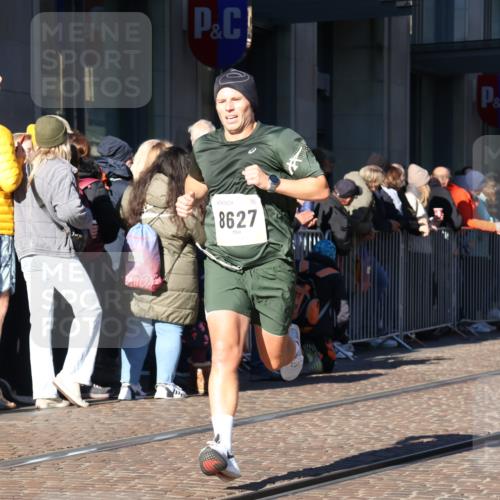 06.10.2024 - 19. swb-Marathon Bremen Strokosch-Dieckow http://msf.ph/oto/7373081 06.10.2024 10:39:55 Laufen 7649, 7738, 8220, 8341, 8390, 8447, 8627, 8726, 8784, 8974 meine-sportfotos.de
