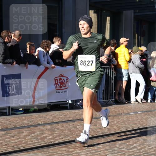 06.10.2024 - 19. swb-Marathon Bremen Strokosch-Dieckow http://msf.ph/oto/7373141 06.10.2024 10:39:56 Laufen 7649, 7738, 8220, 8341, 8390, 8447, 8627, 8726, 8784, 8974 meine-sportfotos.de