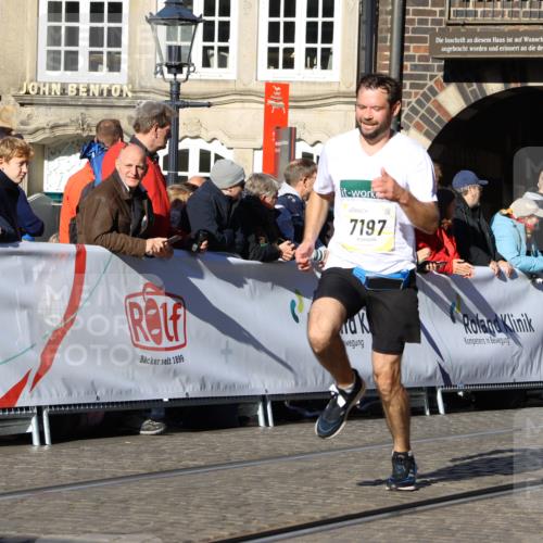 06.10.2024 - 19. swb-Marathon Bremen Strokosch-Dieckow http://msf.ph/oto/7373318 06.10.2024 10:42:58 Ziel 7197, 7259, 7283, 7650, 7756, 7771, 8228, 8313, 8905 meine-sportfotos.de