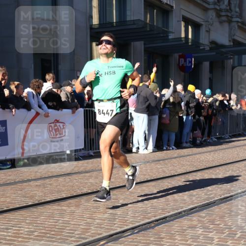 06.10.2024 - 19. swb-Marathon Bremen Strokosch-Dieckow http://msf.ph/oto/7373343 06.10.2024 10:40:05 Laufen 7649, 7738, 8120, 8180, 8220, 8390, 8447, 8544, 8726, 8784, 8974, 9052 meine-sportfotos.de