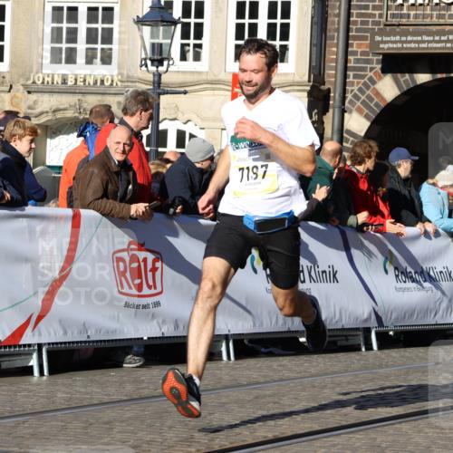 06.10.2024 - 19. swb-Marathon Bremen Strokosch-Dieckow http://msf.ph/oto/7373358 06.10.2024 10:42:58 Ziel 7197, 7259, 7283, 7650, 7756, 7771, 8228, 8313, 8905 meine-sportfotos.de