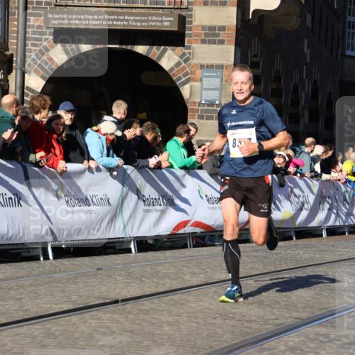 06.10.2024 - 19. swb-Marathon Bremen Strokosch-Dieckow http://msf.ph/oto/7373423 06.10.2024 10:43:02 Ziel 7141, 7197, 7283, 7571, 7650, 7756, 7771, 7826, 8228, 8313, 8905, 9061 meine-sportfotos.de
