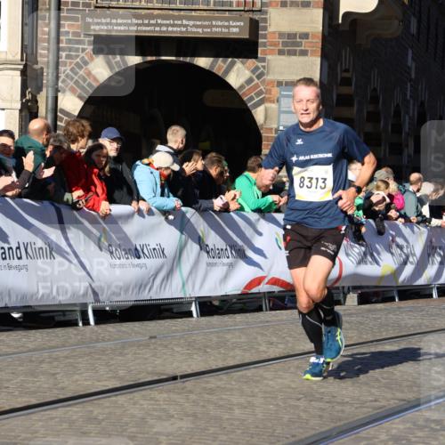 06.10.2024 - 19. swb-Marathon Bremen Strokosch-Dieckow http://msf.ph/oto/7373460 06.10.2024 10:43:02 Ziel 7141, 7197, 7283, 7571, 7650, 7756, 7771, 7826, 8228, 8313, 8905, 9061 meine-sportfotos.de