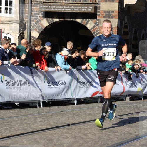 06.10.2024 - 19. swb-Marathon Bremen Strokosch-Dieckow http://msf.ph/oto/7373504 06.10.2024 10:43:02 Ziel 7141, 7197, 7283, 7571, 7650, 7756, 7771, 7826, 8228, 8313, 8905, 9061 meine-sportfotos.de