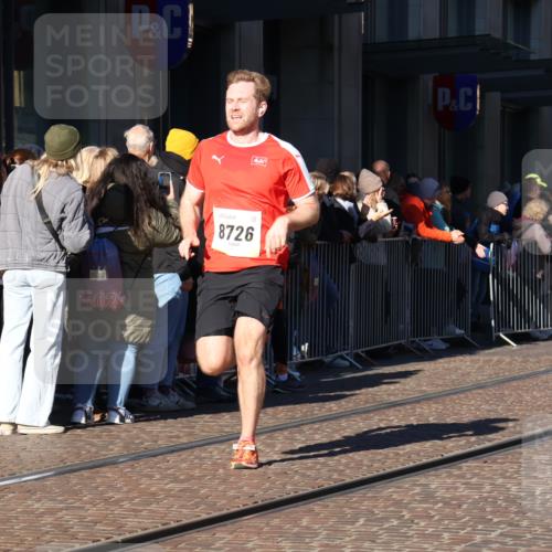 06.10.2024 - 19. swb-Marathon Bremen Strokosch-Dieckow http://msf.ph/oto/7373549 06.10.2024 10:40:25 Laufen 7196, 7738, 7743, 7964, 8120, 8180, 8220, 8329, 8331, 8383, 8390, 8544, 8642, 8726, 8784, 8831, 9019, 9052 meine-sportfotos.de