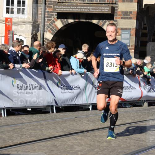06.10.2024 - 19. swb-Marathon Bremen Strokosch-Dieckow http://msf.ph/oto/7373568 06.10.2024 10:43:02 Ziel 7141, 7197, 7283, 7571, 7650, 7756, 7771, 7826, 8228, 8313, 8905, 9061 meine-sportfotos.de